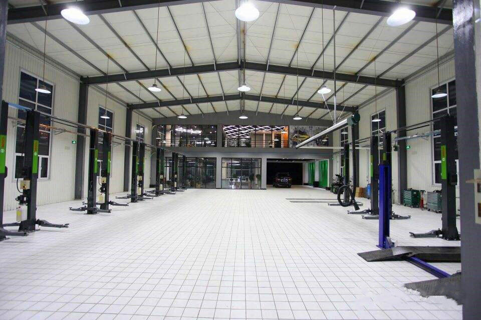 Clean Span Light Steel Frame Structure Buildings For Auto