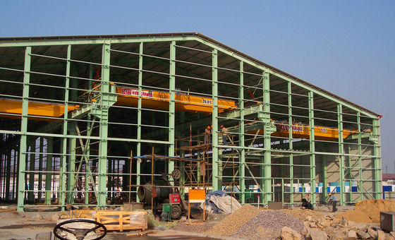 Pre Engineered Metal Workshop Building With Overhead Crane / Prefab Metal Workshop