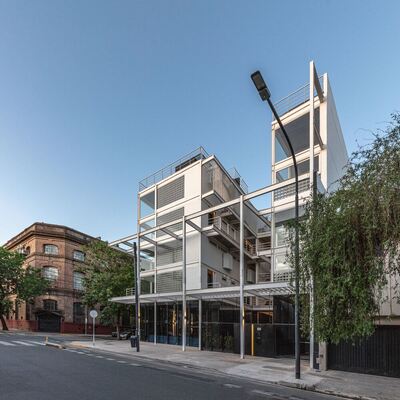 Modern Prefabricated Multi-Story Steel Structure Office Building