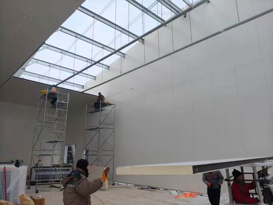 Prefabricated Steel Structure Cold Storage Warehouse With PU/PIR Sandwich Panel
