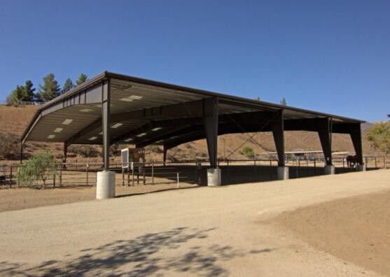 Steel Frame Cowshed Metal Horse Stable Structure Q235B Q355B