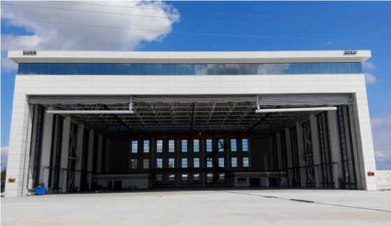 Prefabricated Steel Aircraft Hangar with Large Space Design