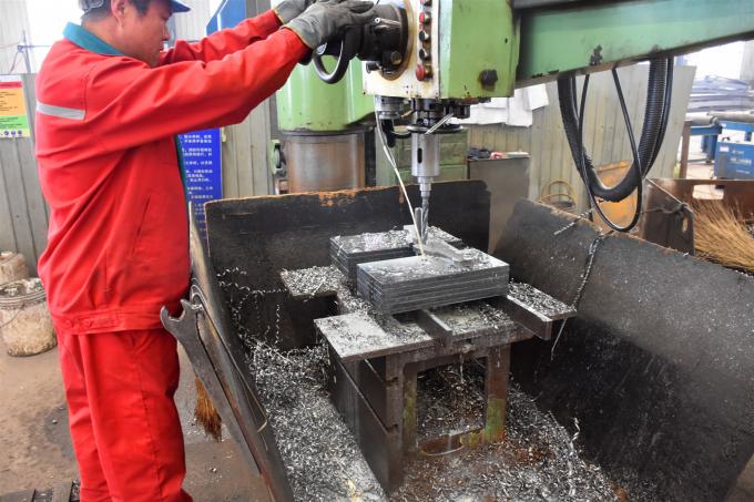 Модернизация авиационных комплексов. Сварочный цех. Рабочий цех. Ниппон сэйтэцу. Рабочий на производство.